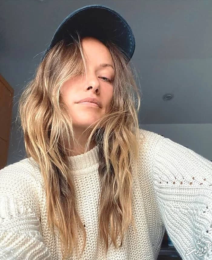 اولیویا وایلد با رنگ مو هایلایت طلایی کاراملی رنگ مو کاراملی